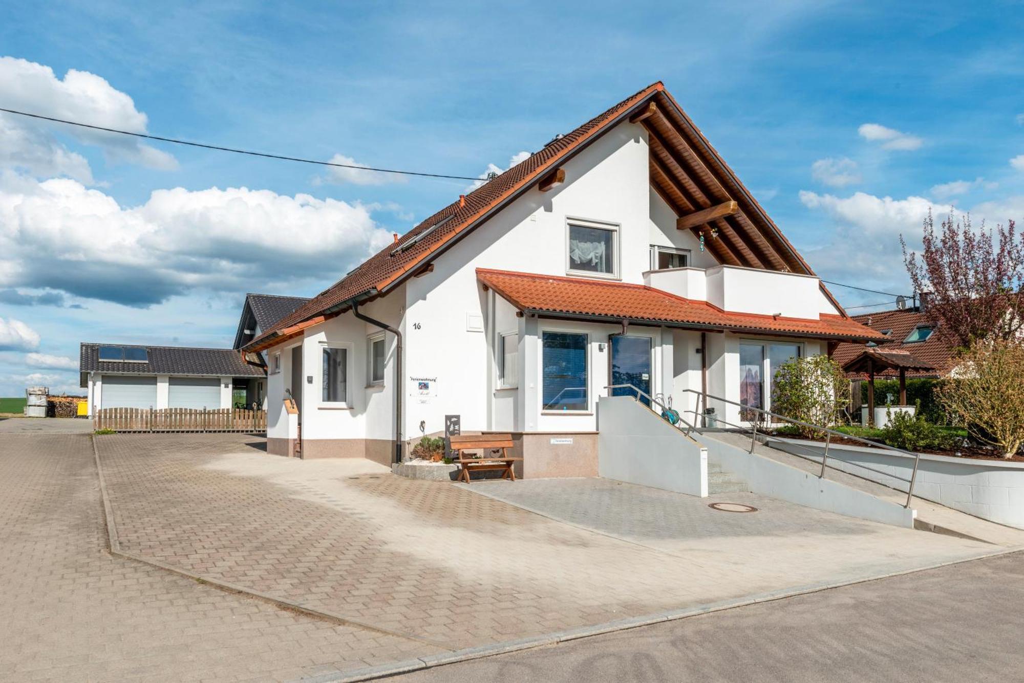 Apartamento Arnold Laubbach Ostrach Exterior foto