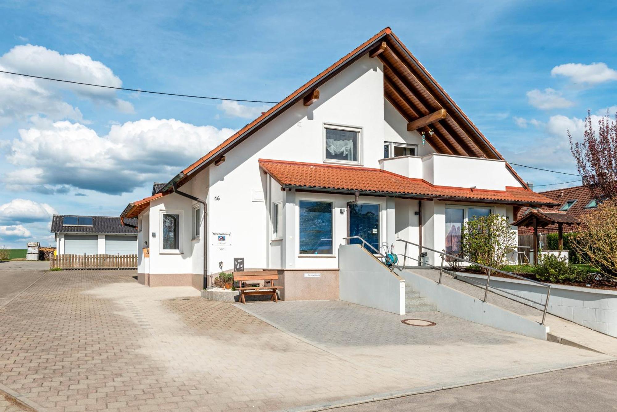 Apartamento Arnold Laubbach Ostrach Exterior foto